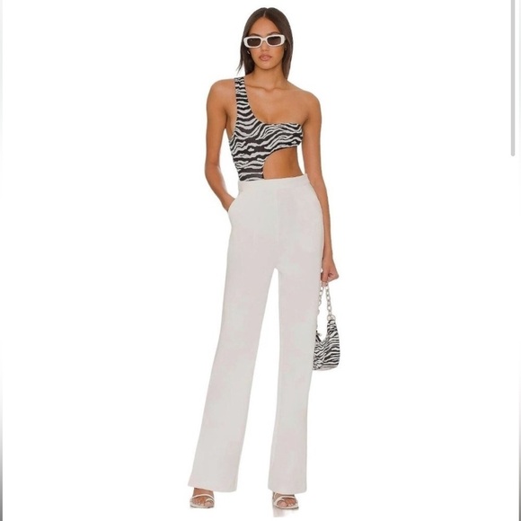 NWT NBD Revolve Granada Pant in White - Picture 2 of 13